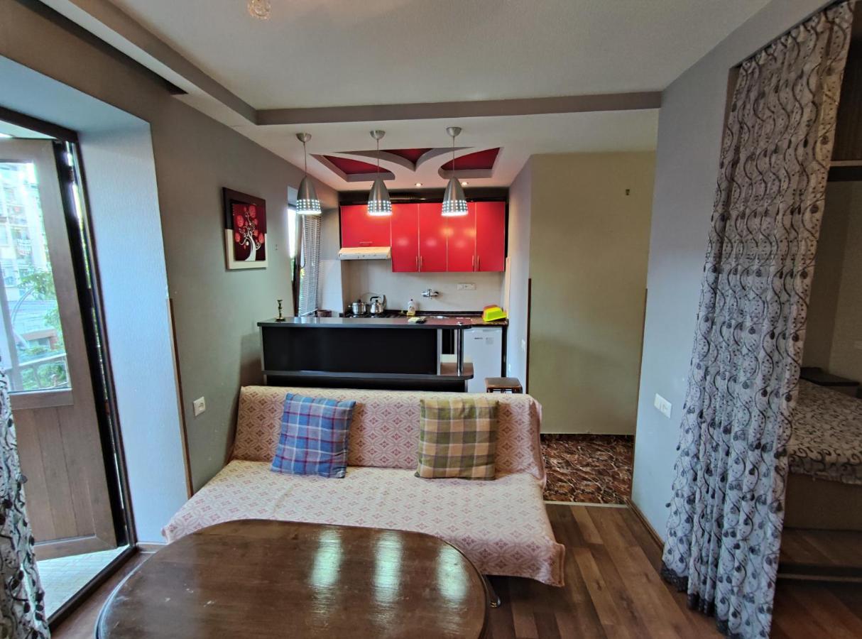 My In Park Apartment *